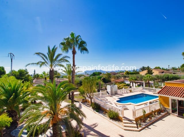 6 slaapkamer Finca/Landhuis te koop in Albatera met zwembad garage - € 485.000 (Ref: 10098927)