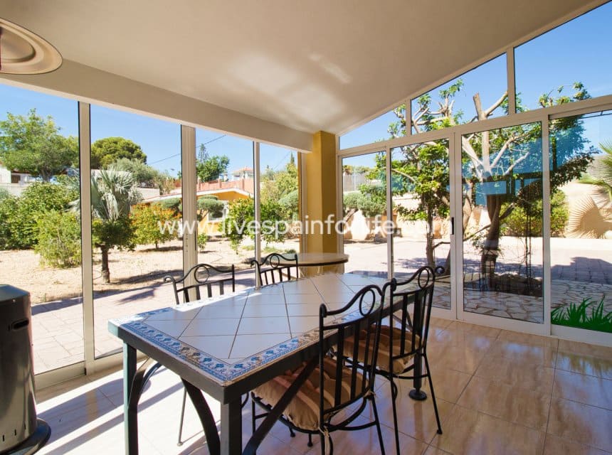 6 slaapkamer Finca/Landhuis te koop in Albatera met zwembad garage - € 485.000 (Ref: 10098927)