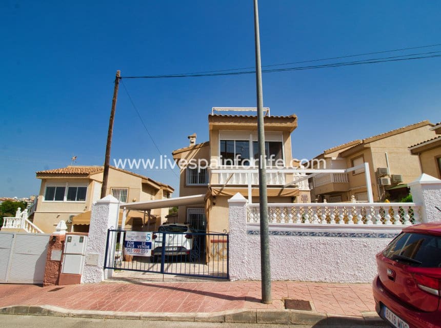 3 camera da letto Villa in vendita in Ciudad Quesada con piscina garage - 325.000 € (Rif: 10098932)