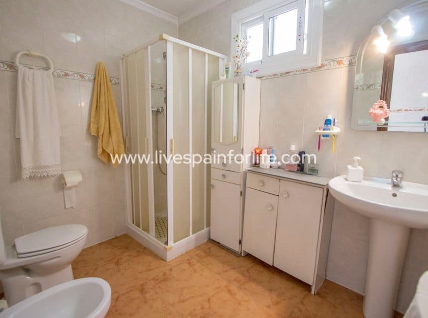 Finca/Casa Rural de 4 habitaciones en Albatera en venta con piscina garaje - 349.999 € (Ref: 10100498)