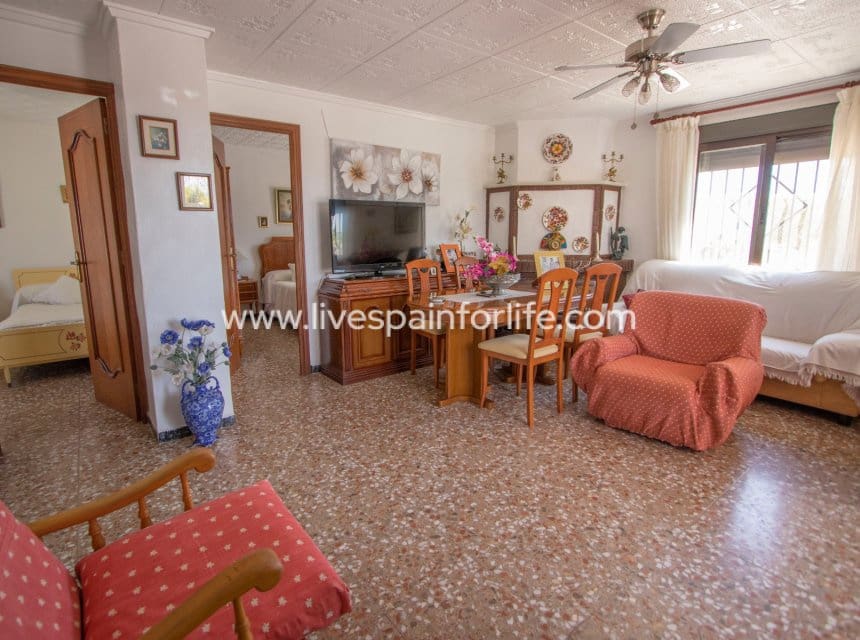 Finca/Casa Rural de 4 habitaciones en Albatera en venta con piscina garaje - 349.999 € (Ref: 10100498)