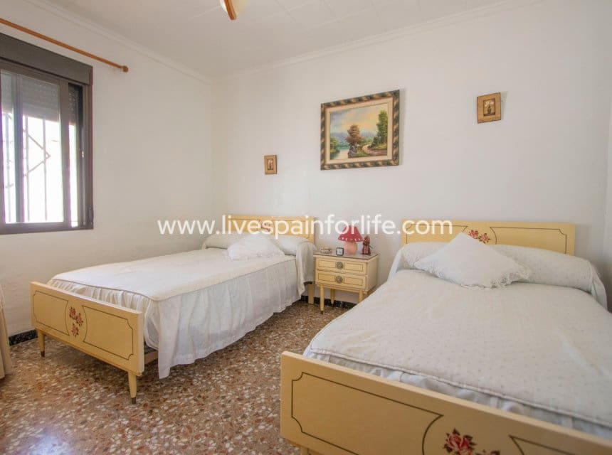 Finca/Casa Rural de 4 habitaciones en Albatera en venta con piscina garaje - 349.999 € (Ref: 10100498)