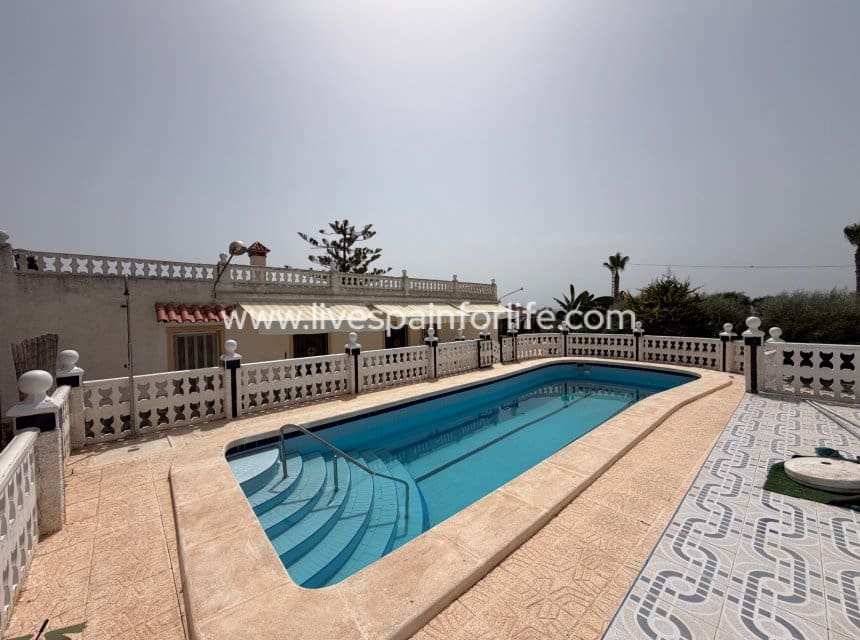 Finca/Casa Rural de 4 habitaciones en Albatera en venta con piscina garaje - 349.999 € (Ref: 10100498)