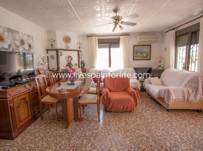 Finca/Casa Rural de 4 habitaciones en Albatera en venta con piscina garaje - 349.999 € (Ref: 10100498)