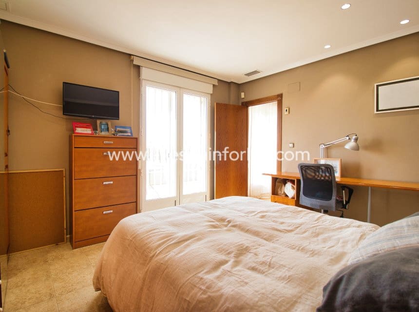 4 slaapkamer Finca/Landhuis te koop in Elche / Elx met zwembad garage - € 799.000 (Ref: 10101043)