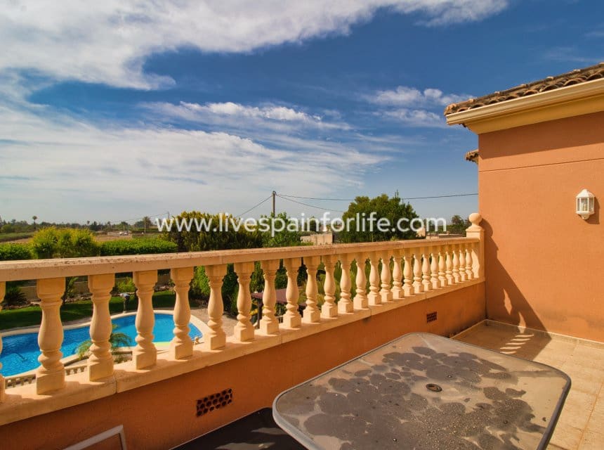 4 slaapkamer Finca/Landhuis te koop in Elche / Elx met zwembad garage - € 799.000 (Ref: 10101043)