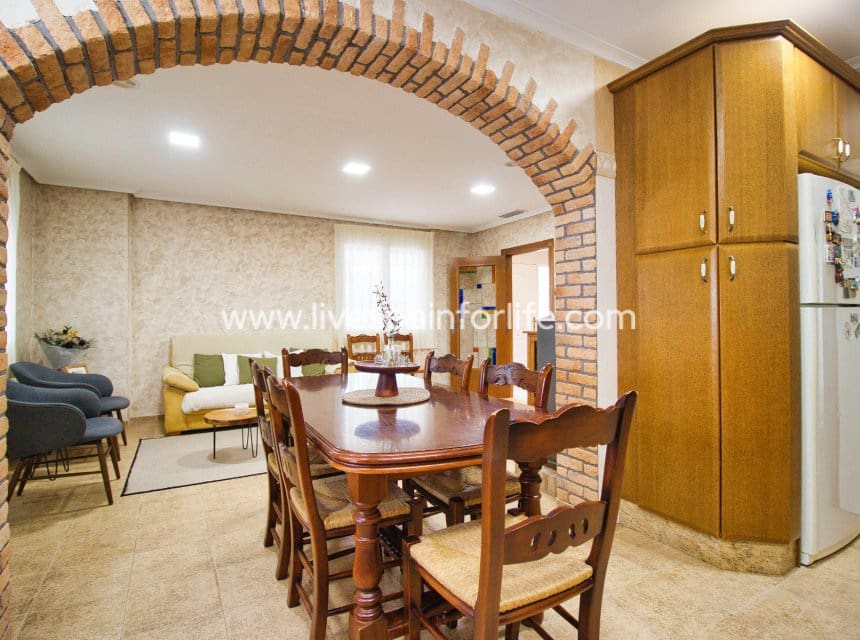 4 slaapkamer Finca/Landhuis te koop in Elche / Elx met zwembad garage - € 799.000 (Ref: 10101043)