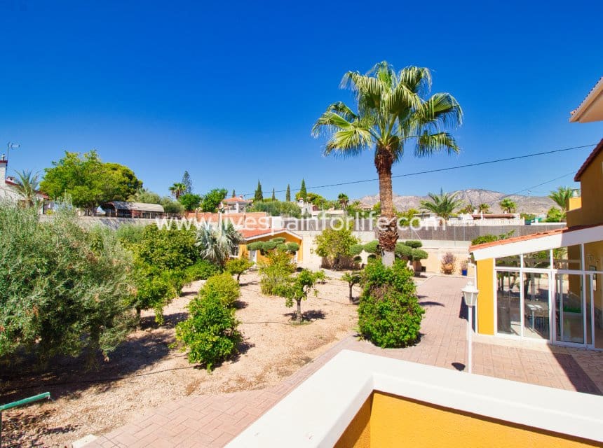 6 chambre Finca/Maison de Campagne à vendre à Albatera avec piscine garage - 485 000 € (Ref: 10101044)