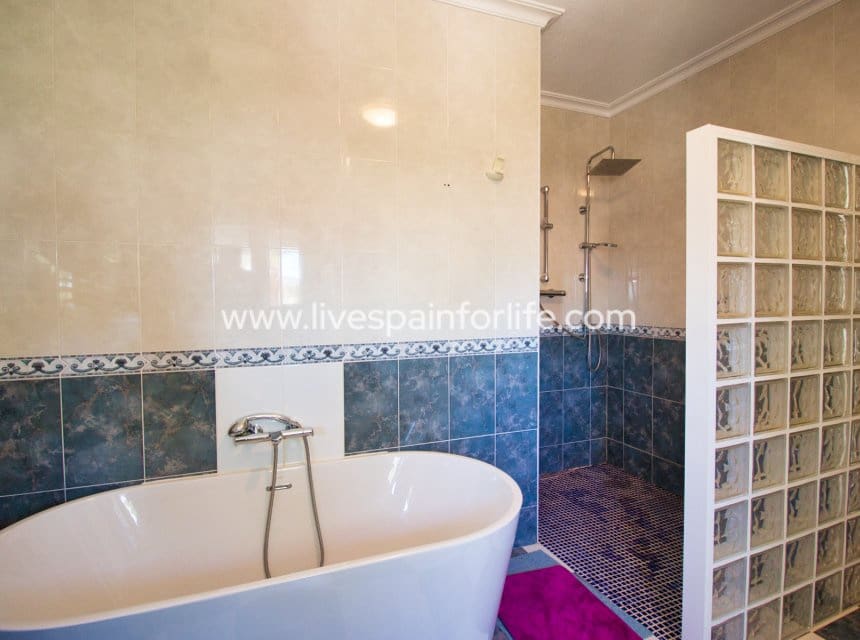 6 chambre Finca/Maison de Campagne à vendre à Albatera avec piscine garage - 485 000 € (Ref: 10101044)
