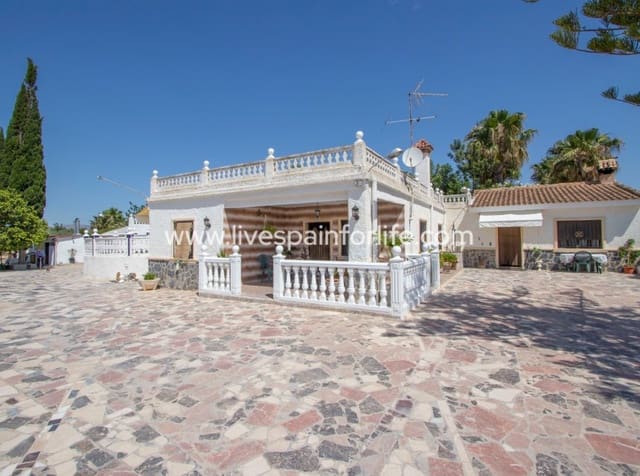 4 slaapkamer Finca/Landhuis te koop in Alicante stad met zwembad garage - € 349.999 (Ref: 10101048)