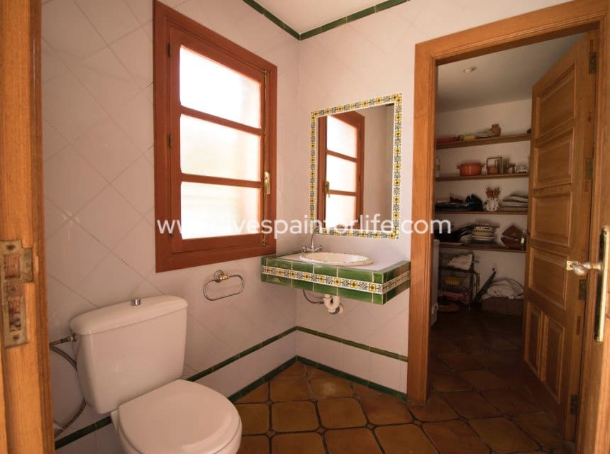 8 bedroom Business for sale in Novelda with pool garage - € 5,000,000 (Ref: 10117474)