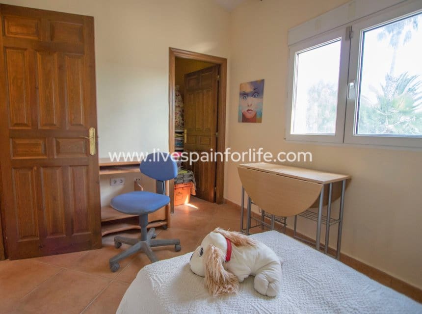 4 bedroom Finca/Country House for sale in Catral with pool garage - € 440,000 (Ref: 10120524)