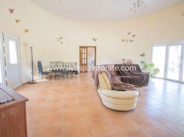 4 bedroom Finca/Country House for sale in Catral with pool garage - € 440,000 (Ref: 10120524)