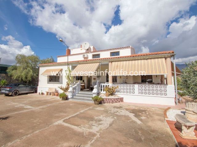 6 slaapkamer Finca/Landhuis te koop in Crevillente / Crevillent met zwembad garage - € 468.000 (Ref: 10120716)