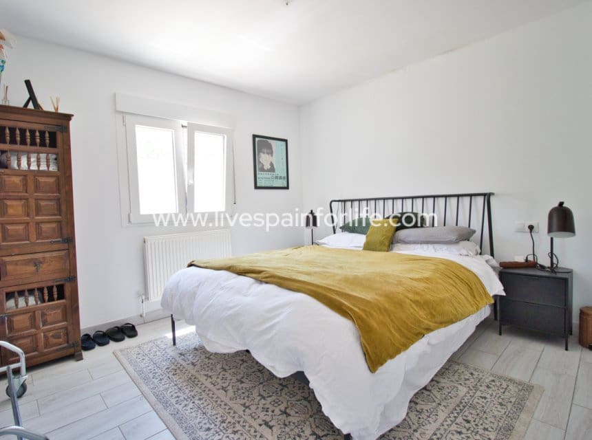 5 chambre Finca/Maison de Campagne à vendre à Pinoso avec piscine garage - 395 000 € (Ref: 10120721)