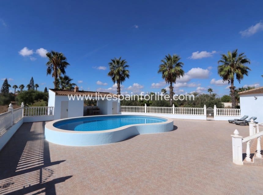 Finca/Casa Rural de 4 habitaciones en Catral en venta con piscina garaje - 440.000 € (Ref: 10120722)