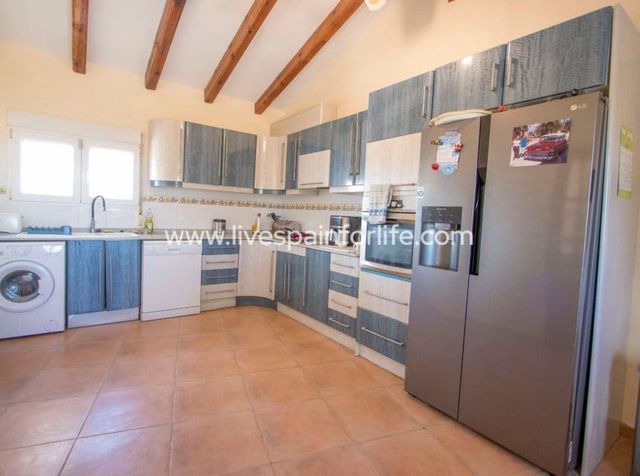 Finca/Casa Rural de 4 habitaciones en Catral en venta con piscina garaje - 440.000 € (Ref: 10120722)