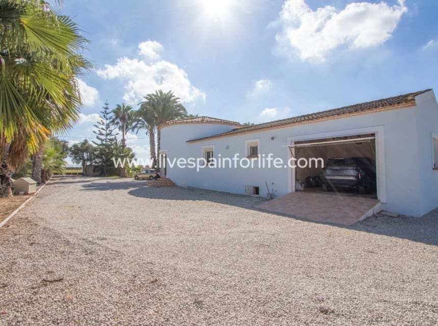 Finca/Casa Rural de 4 habitaciones en Catral en venta con piscina garaje - 440.000 € (Ref: 10120722)
