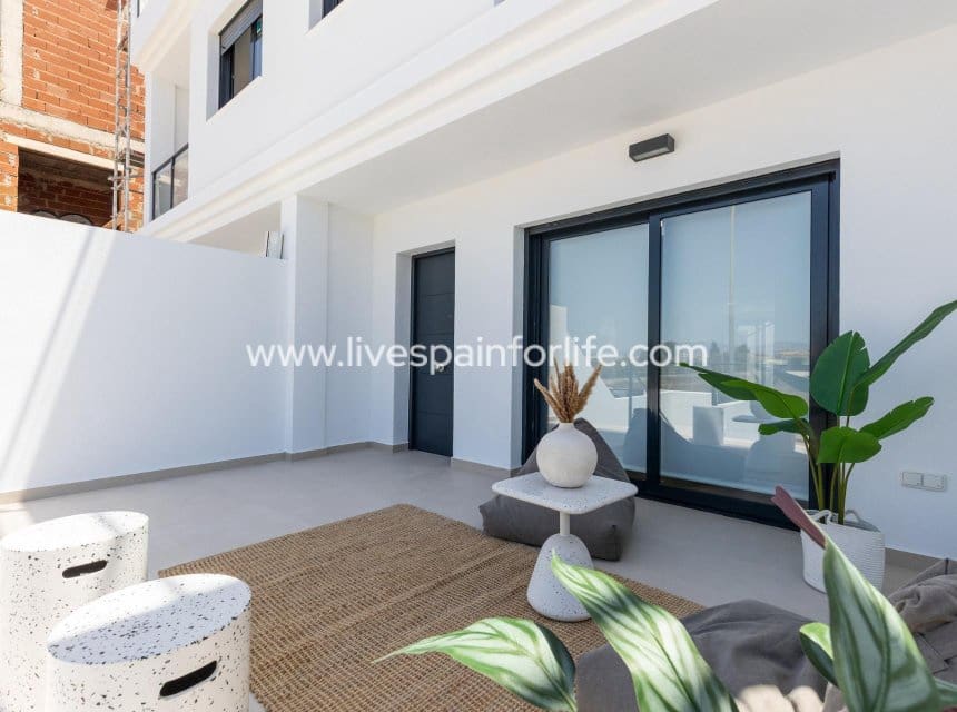 3 bedroom Terraced Villa for sale in Rafal with pool garage - € 295,000 (Ref: 10130598)