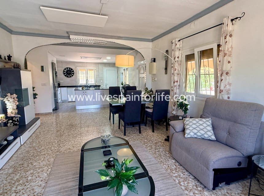 4 slaapkamer Finca/Landhuis te koop in Hondon de los Frailes met zwembad garage - € 339.950 (Ref: 10140280)