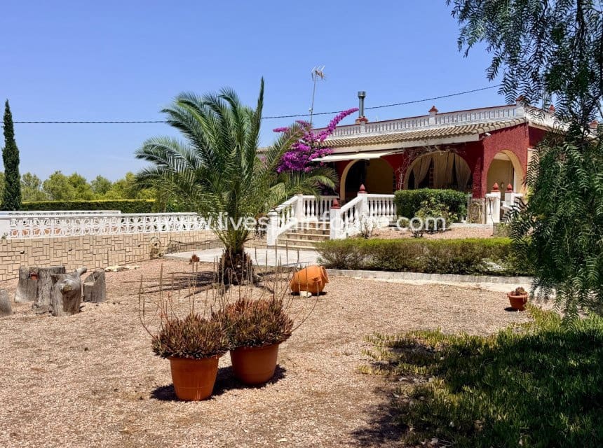 4 slaapkamer Finca/Landhuis te koop in Hondon de los Frailes met zwembad garage - € 339.950 (Ref: 10140280)