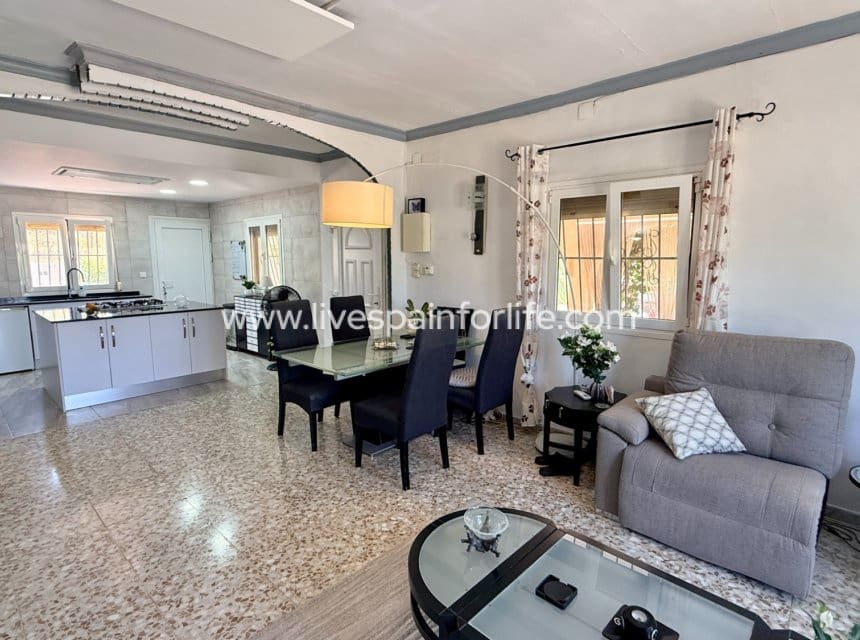 4 slaapkamer Finca/Landhuis te koop in Hondon de los Frailes met zwembad garage - € 339.950 (Ref: 10140280)