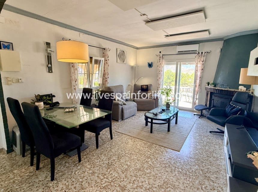 4 slaapkamer Finca/Landhuis te koop in Hondon de los Frailes met zwembad garage - € 339.950 (Ref: 10140280)