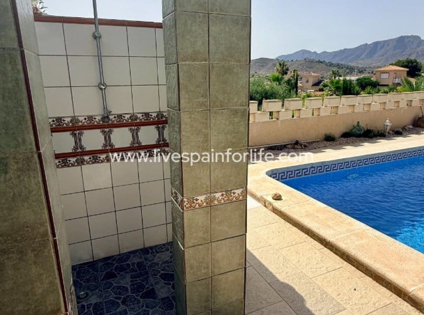 7 bedroom Villa for sale in Hondon de las Nieves with pool garage - € 399,950 (Ref: 10140282)