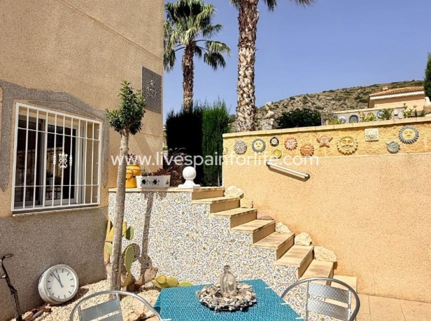 7 bedroom Villa for sale in Hondon de las Nieves with pool garage - € 399,950 (Ref: 10140282)