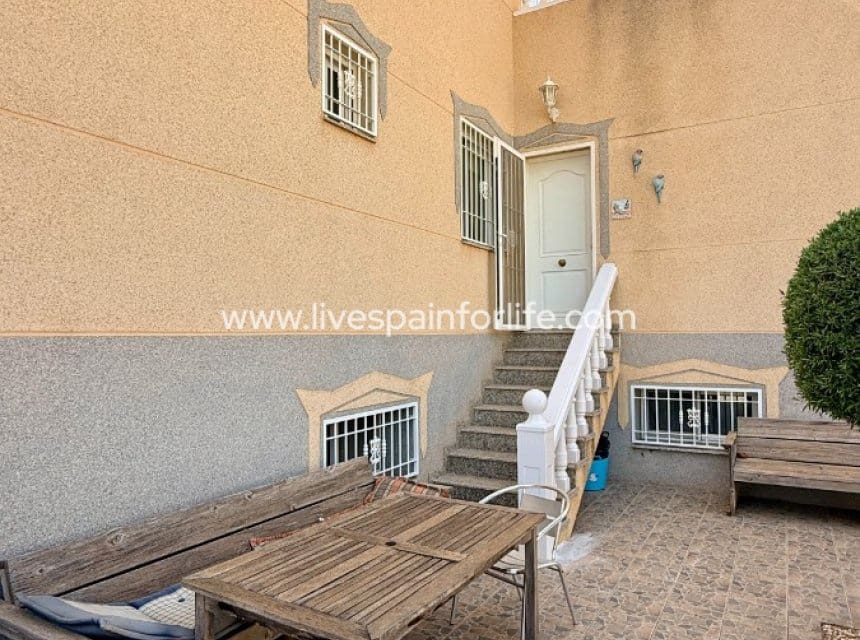 7 bedroom Villa for sale in Hondon de las Nieves with pool garage - € 399,950 (Ref: 10140282)