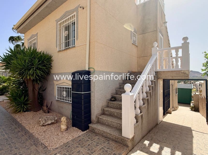 7 bedroom Villa for sale in Hondon de las Nieves with pool garage - € 399,950 (Ref: 10140282)