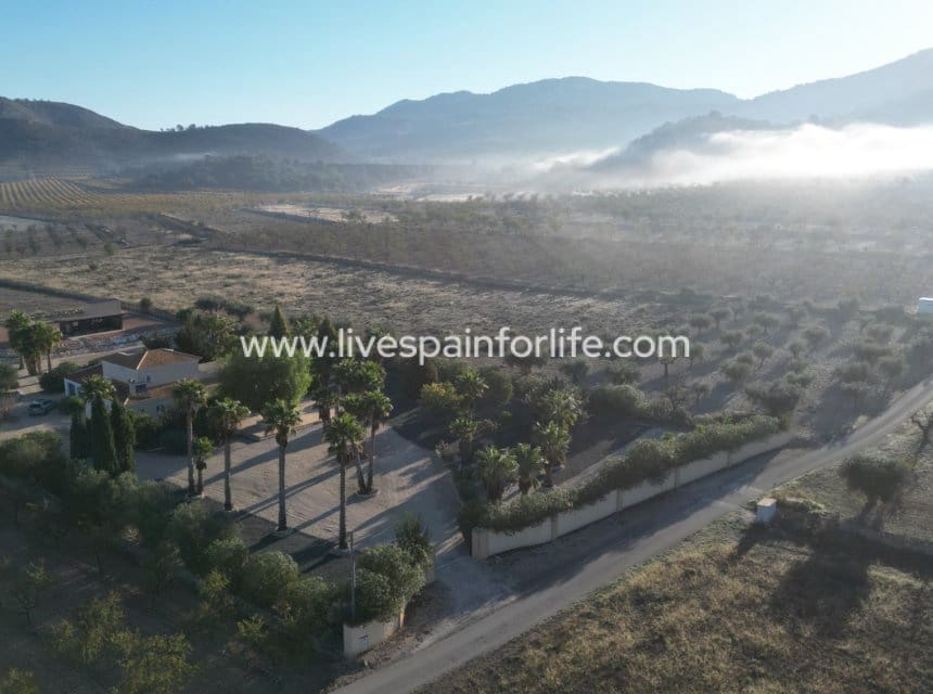 3 soverom Villa til salgs i Hondon de las Nieves med svømmebasseng garasje - € 450 000 (Ref: 10140285)