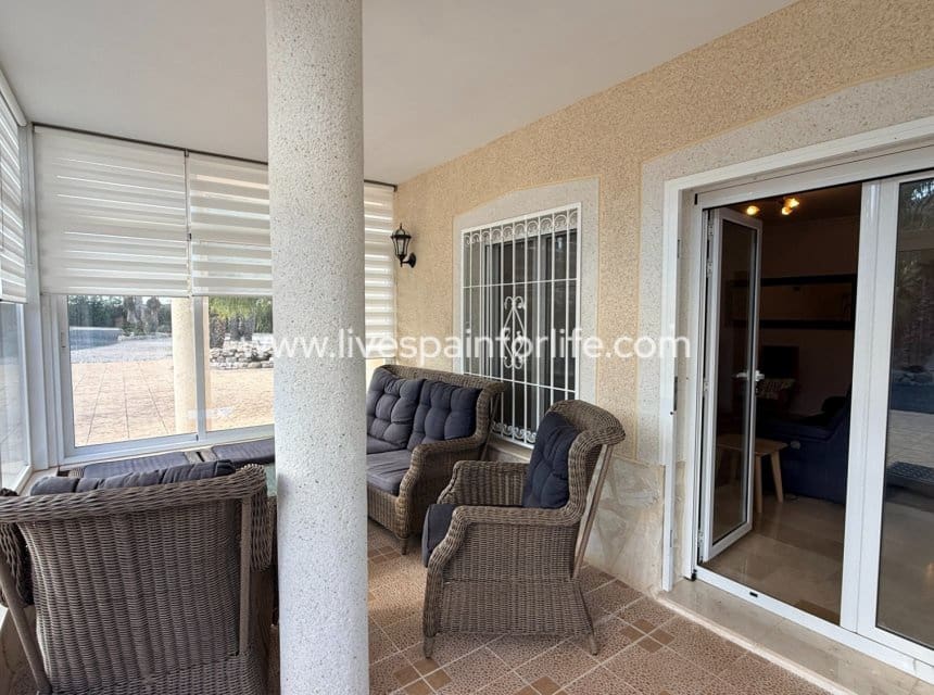 3 soverom Villa til salgs i Hondon de las Nieves med svømmebasseng garasje - € 450 000 (Ref: 10140285)