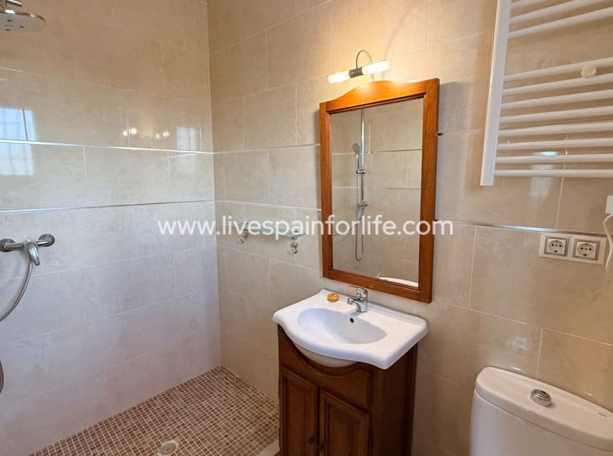 3 soverom Villa til salgs i Hondon de las Nieves med svømmebasseng garasje - € 450 000 (Ref: 10140285)