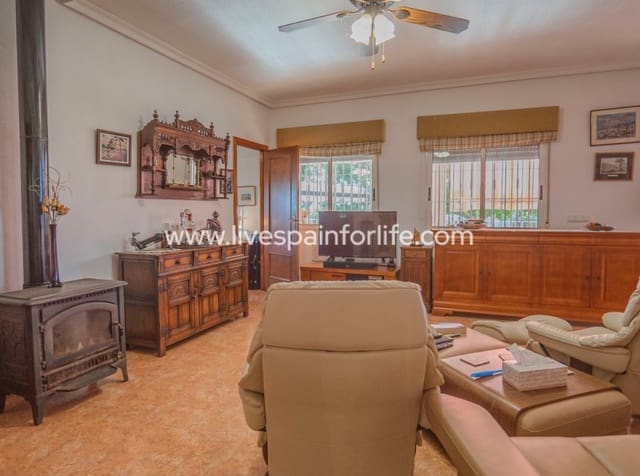 3 makuuhuone Maalaistalo myytävänä paikassa San Bartolomé, Orihuela mukana uima-altaan - 350 000 € (Ref: 10144712)