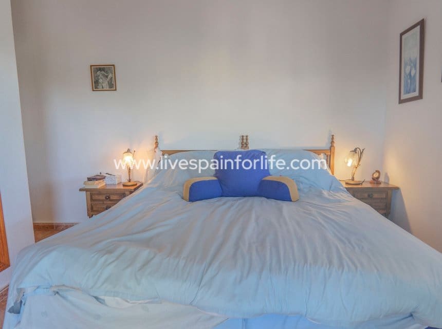 3 makuuhuone Maalaistalo myytävänä paikassa San Bartolome mukana uima-altaan - 350 000 € (Ref: 10144712)