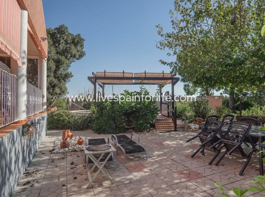 3 makuuhuone Maalaistalo myytävänä paikassa San Bartolome mukana uima-altaan - 350 000 € (Ref: 10144712)