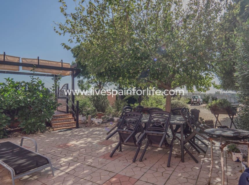 3 makuuhuone Maalaistalo myytävänä paikassa San Bartolome mukana uima-altaan - 350 000 € (Ref: 10144712)