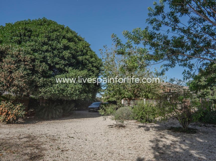 3 makuuhuone Maalaistalo myytävänä paikassa San Bartolome mukana uima-altaan - 350 000 € (Ref: 10144712)