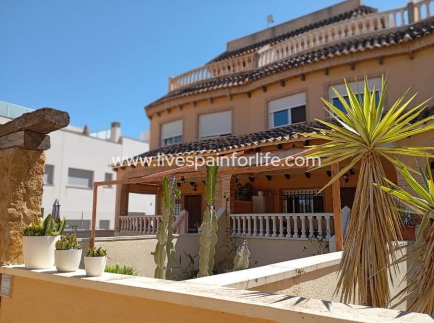 2 bedroom Townhouse for sale in Guardamar del Segura with pool garage - € 269,000 (Ref: 10144714)