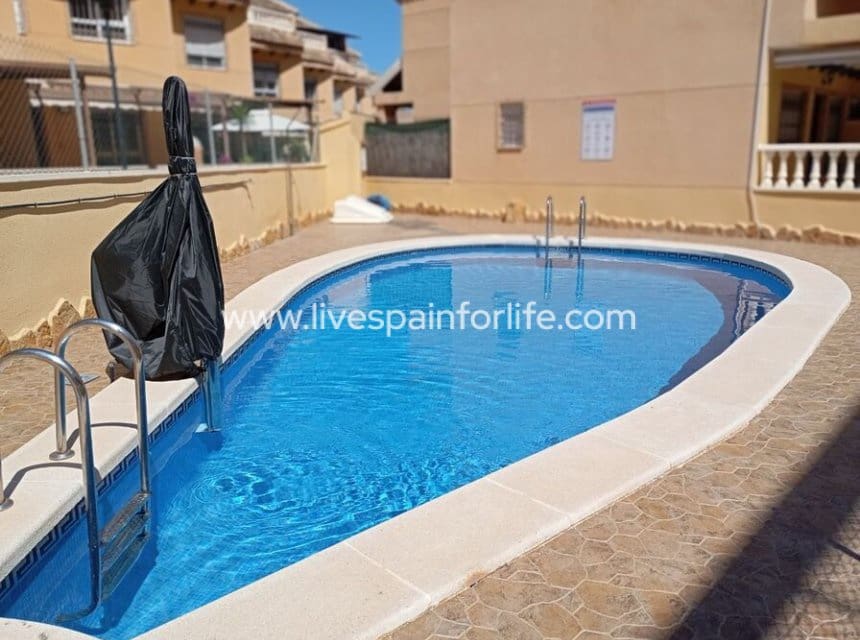 2 bedroom Townhouse for sale in Guardamar del Segura with pool garage - € 269,000 (Ref: 10144714)