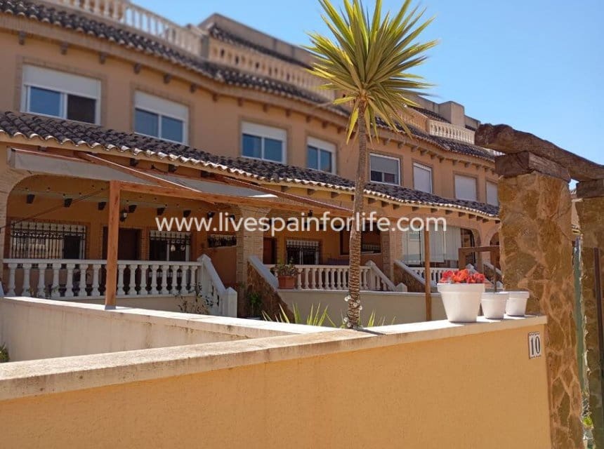 2 bedroom Townhouse for sale in Guardamar del Segura with pool garage - € 269,000 (Ref: 10144714)