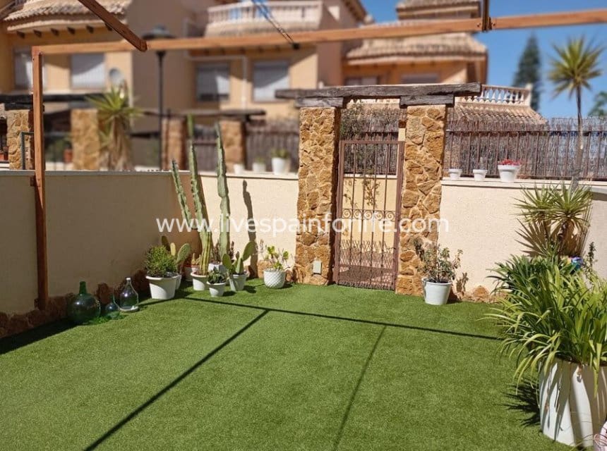 2 bedroom Townhouse for sale in Guardamar del Segura with pool garage - € 269,000 (Ref: 10144714)