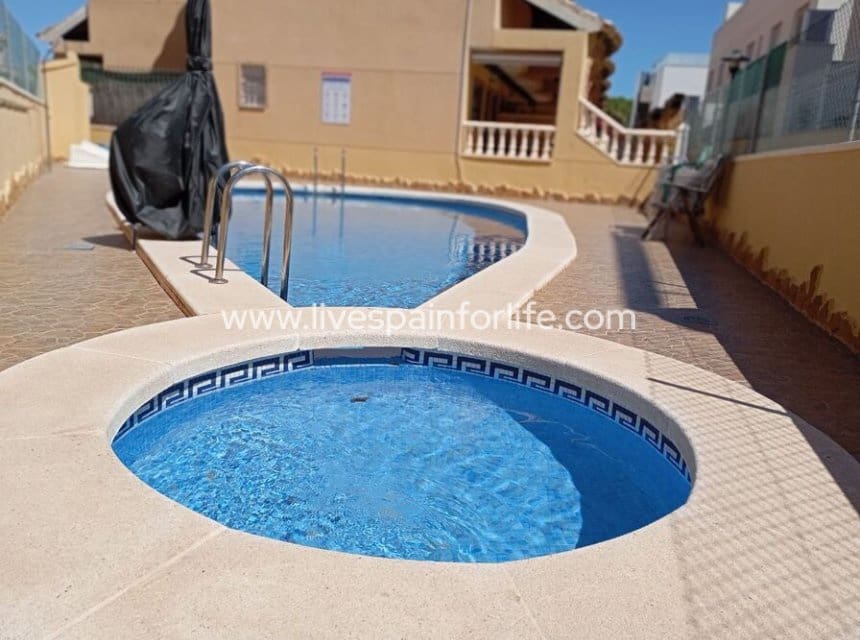 2 bedroom Townhouse for sale in Guardamar del Segura with pool garage - € 269,000 (Ref: 10144714)
