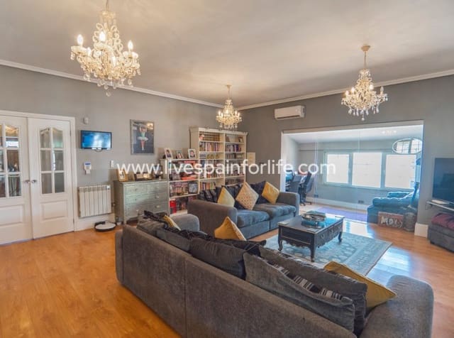 6 soverom Villa til salgs i Heredades, Almoradí med svømmebasseng garasje - € 595 000 (Ref: 10144727)