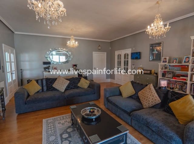 6 soverom Villa til salgs i Heredades, Almoradí med svømmebasseng garasje - € 595 000 (Ref: 10144727)