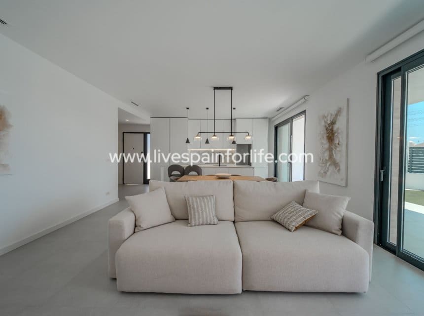 3 camera da letto Villa in vendita in Ciudad Quesada con piscina garage - 690.000 € (Rif: 10144729)