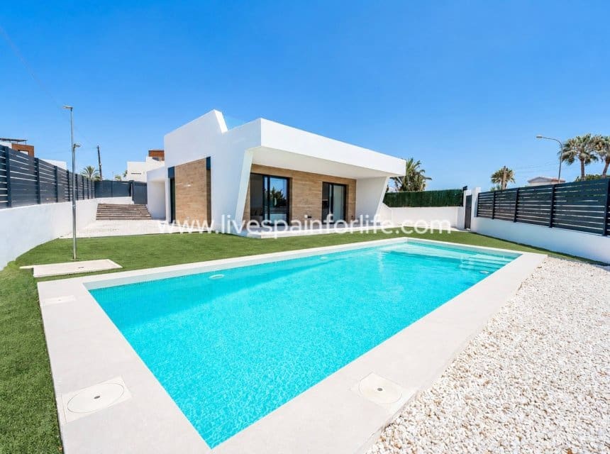 3 camera da letto Villa in vendita in Ciudad Quesada con piscina garage - 690.000 € (Rif: 10144729)