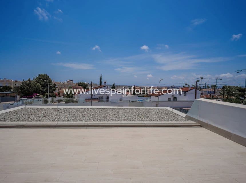 3 camera da letto Villa in vendita in Ciudad Quesada con piscina garage - 690.000 € (Rif: 10144729)