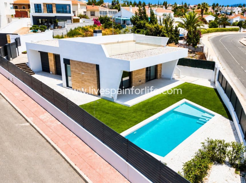 3 camera da letto Villa in vendita in Ciudad Quesada con piscina garage - 690.000 € (Rif: 10144729)